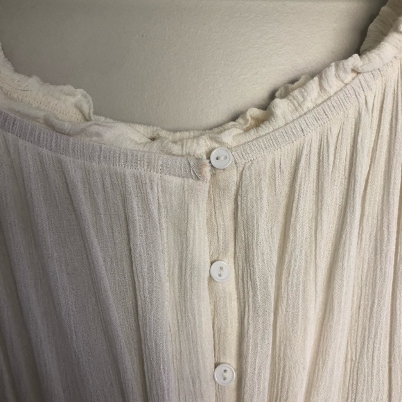 VICI white off the shoulder dress - Picture 5 of 5